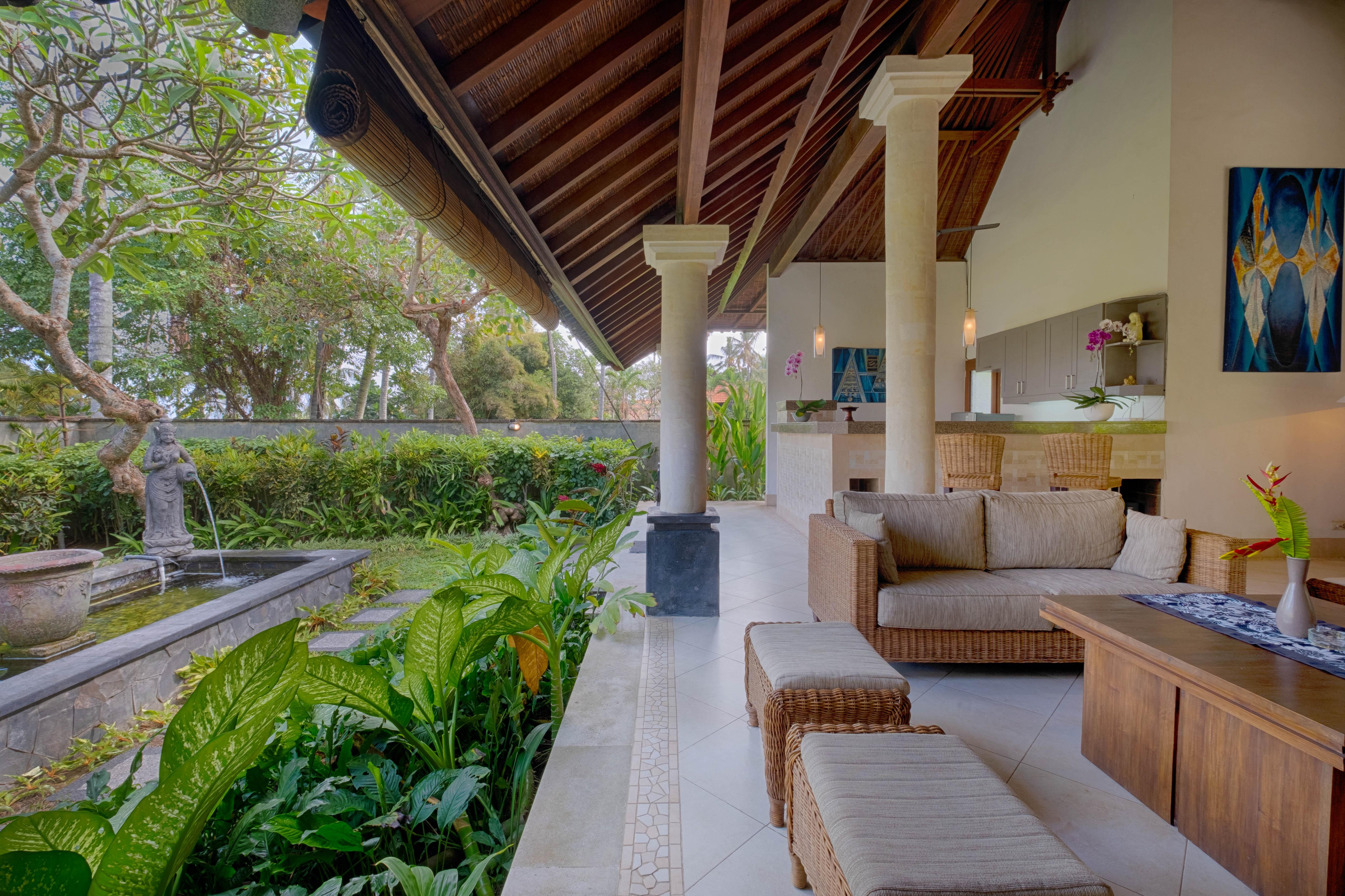 Kutus Kutus Saba Beach Villa Sukawati  Bagian luar foto